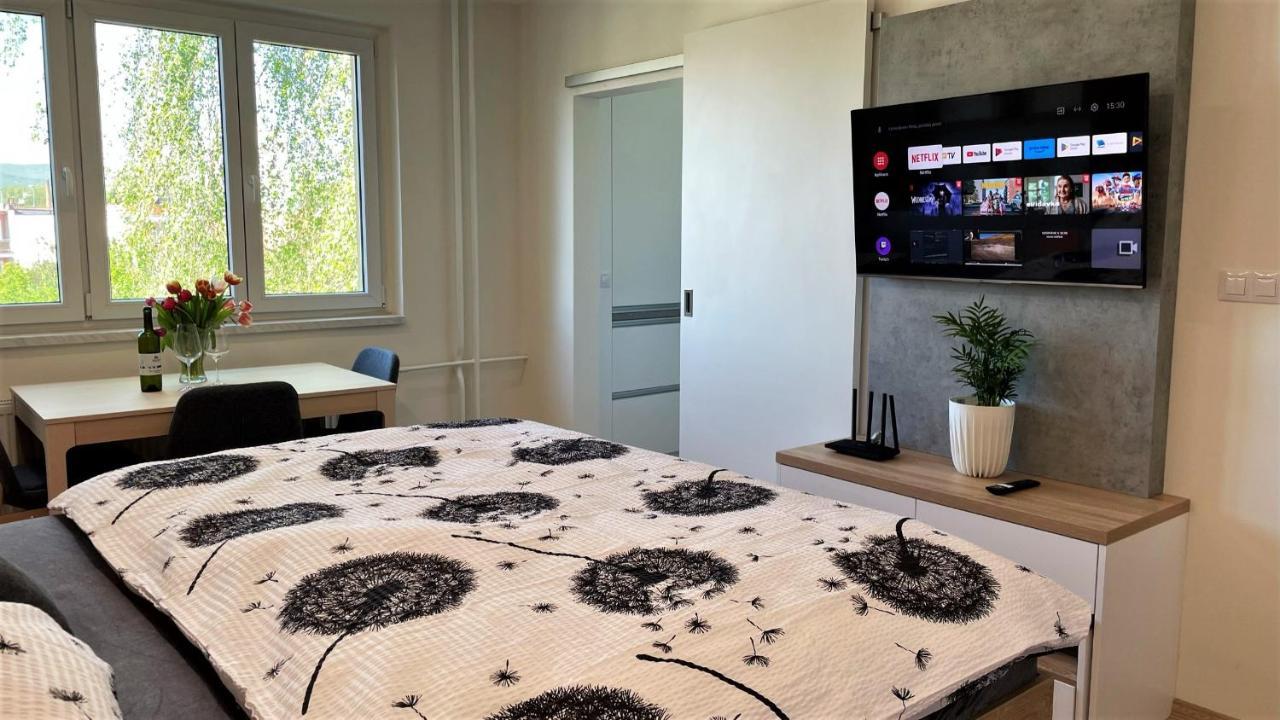 Apartman Na Zahradni Kyjov  Exteriör bild